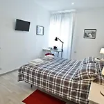 Fellini Bed & Breakfast 3*