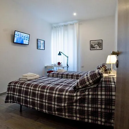 Fellini Bed & Breakfast 3*