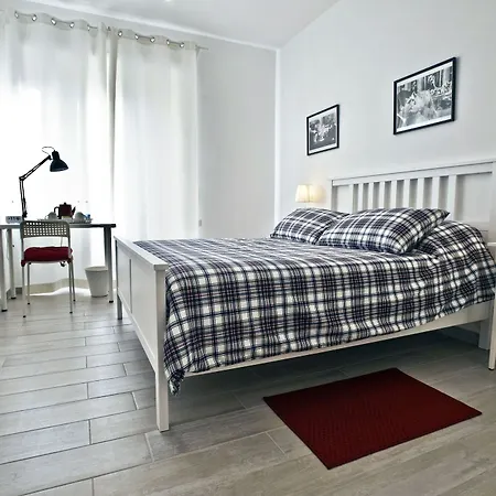Fellini Bed and breakfast 3*