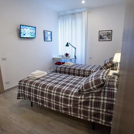 Bed and breakfast Fellini 3*